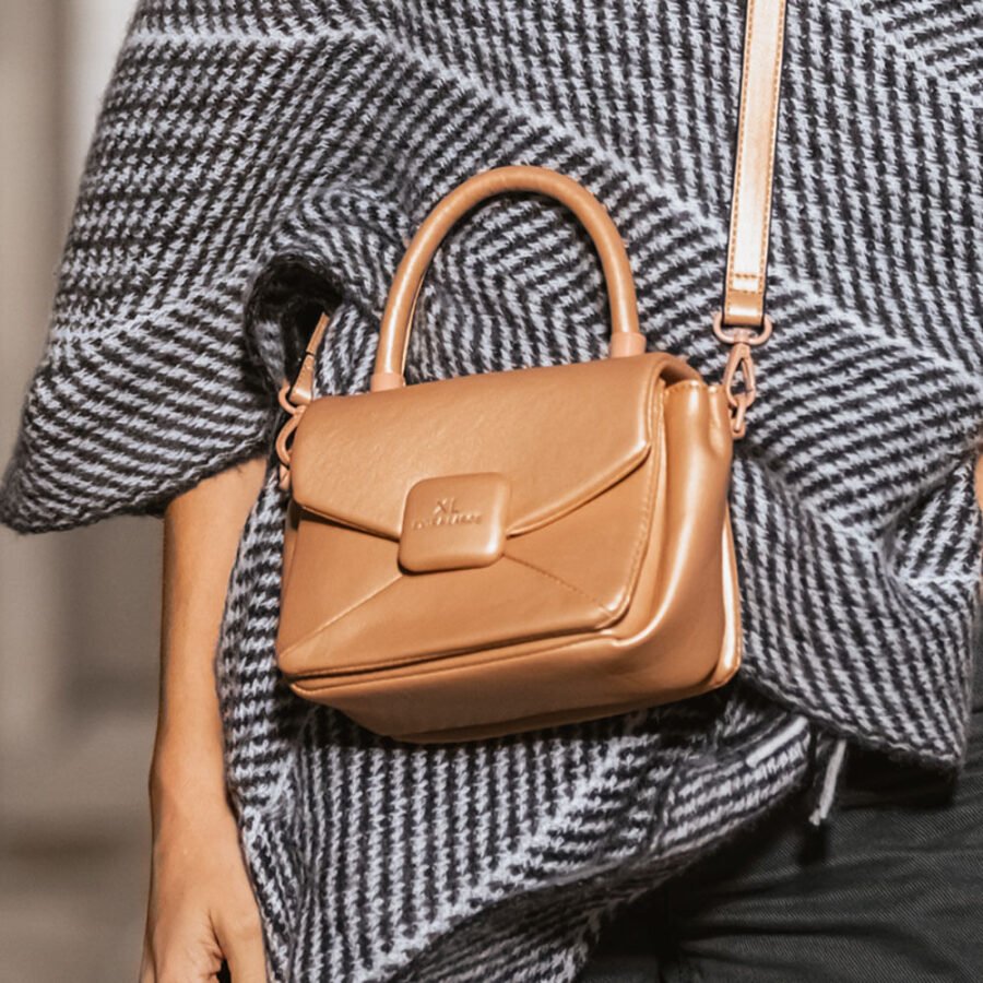 Tally cartera con solapa