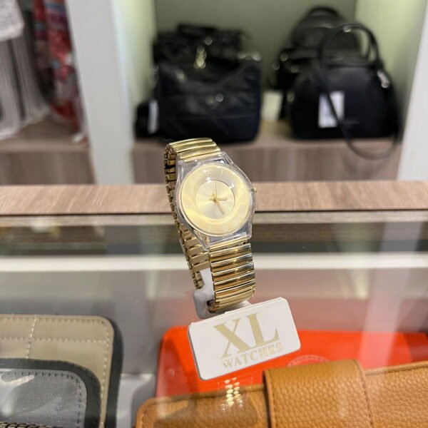 RELOJ R0520 DORADO