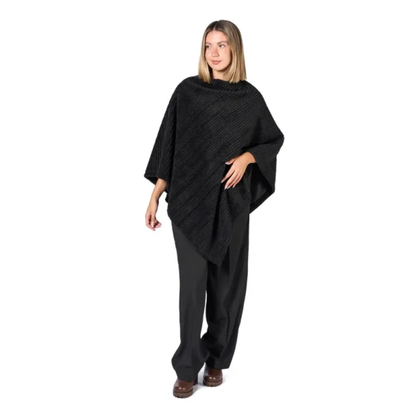 RIGA PONCHO NEGRO